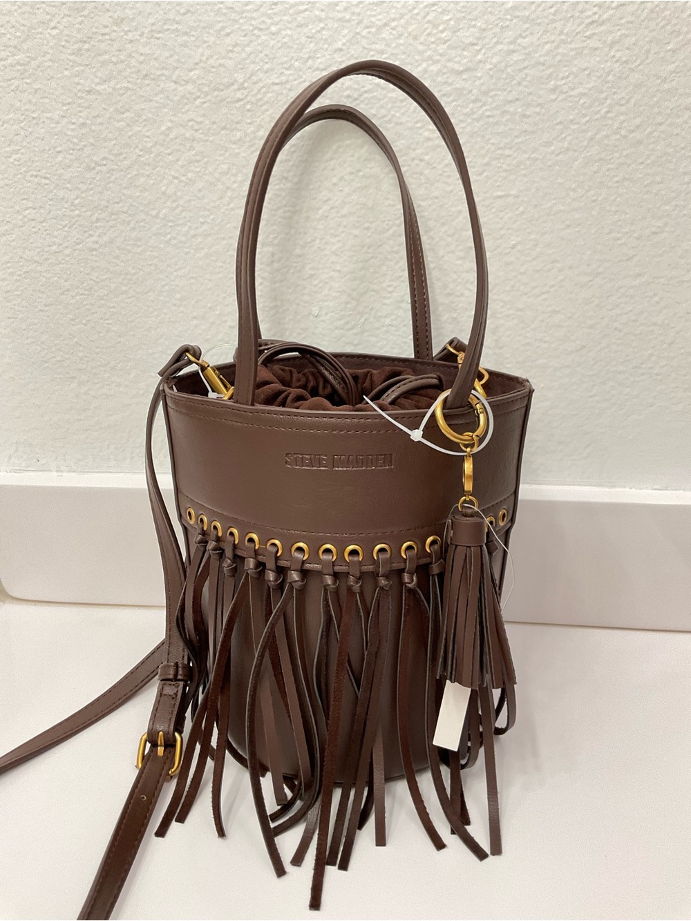 NWT Steve Madden Brown Fringe Bucket Shoulder Bag with Tassel - Picture 2 of 12
